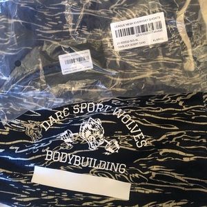 Darc sport Desert Camo shorts size XL